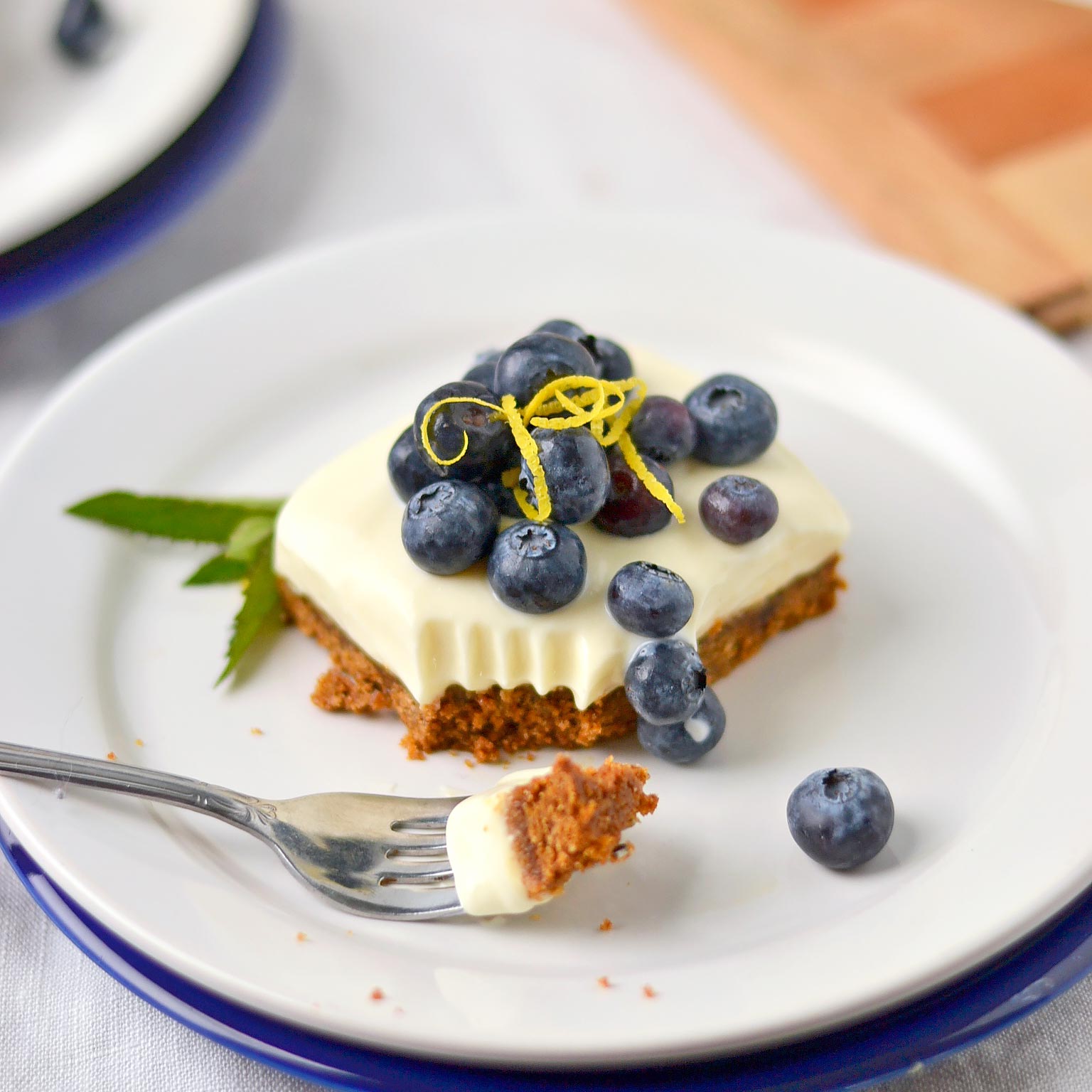 Whip Up Honey-Sweetened No-Bake Greek Yogurt Cheesecakes